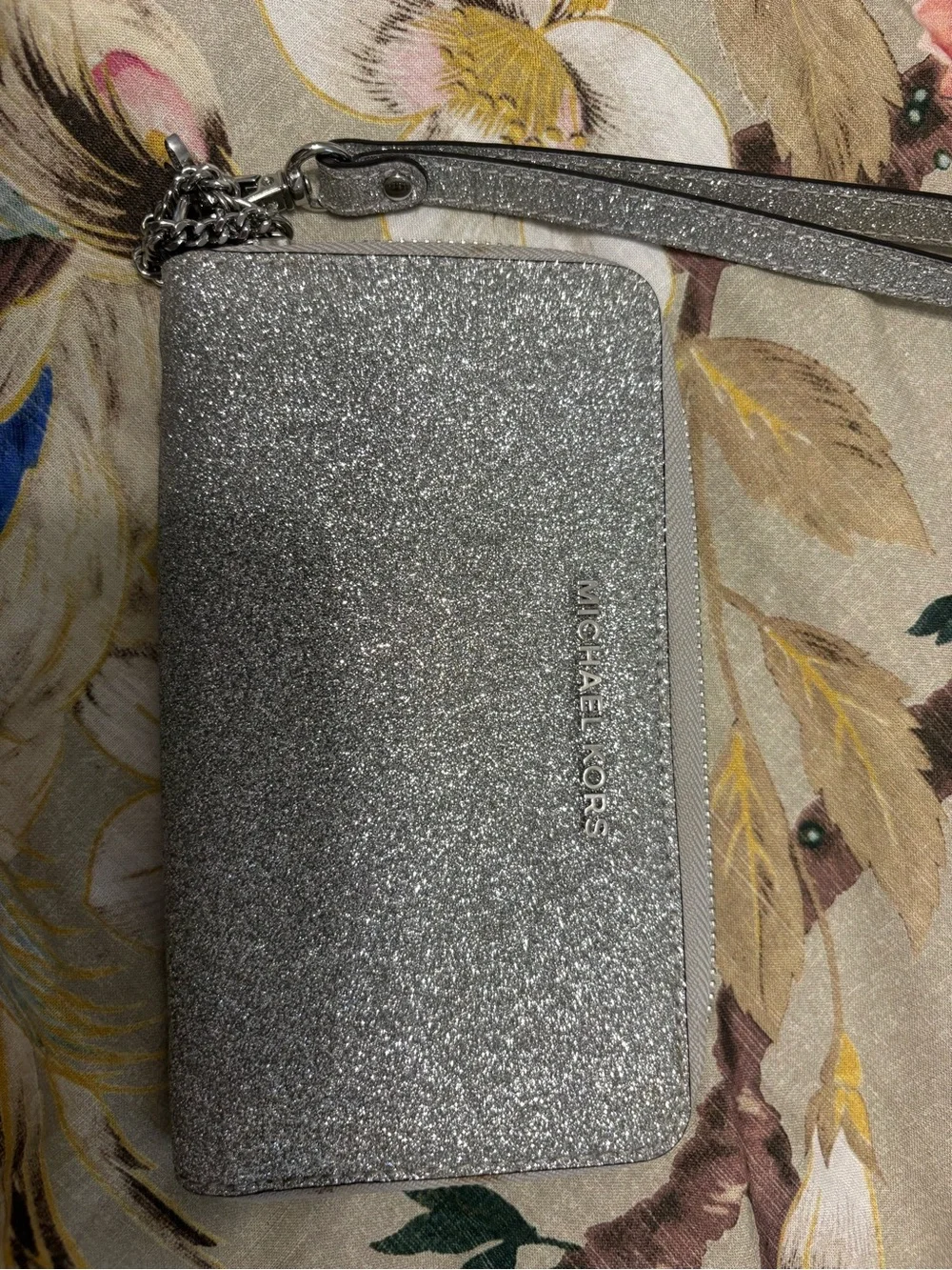 Michael Kors Silver Glitter Wristlet Wallet